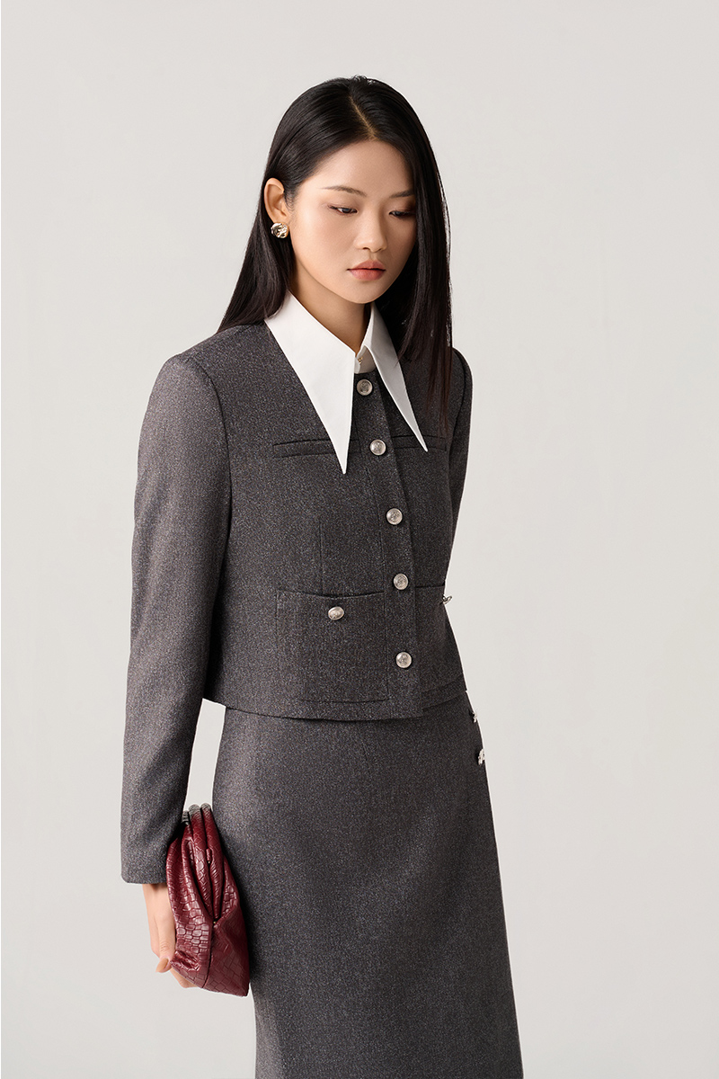 Áo khoác text can nẹp túi ốp