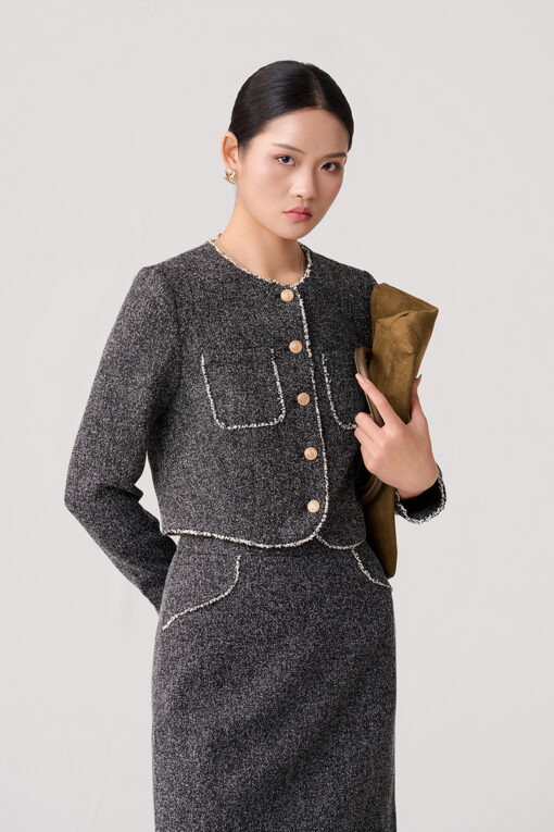 Áo kiểu DT croptop cổ tròn kẹp tua TT