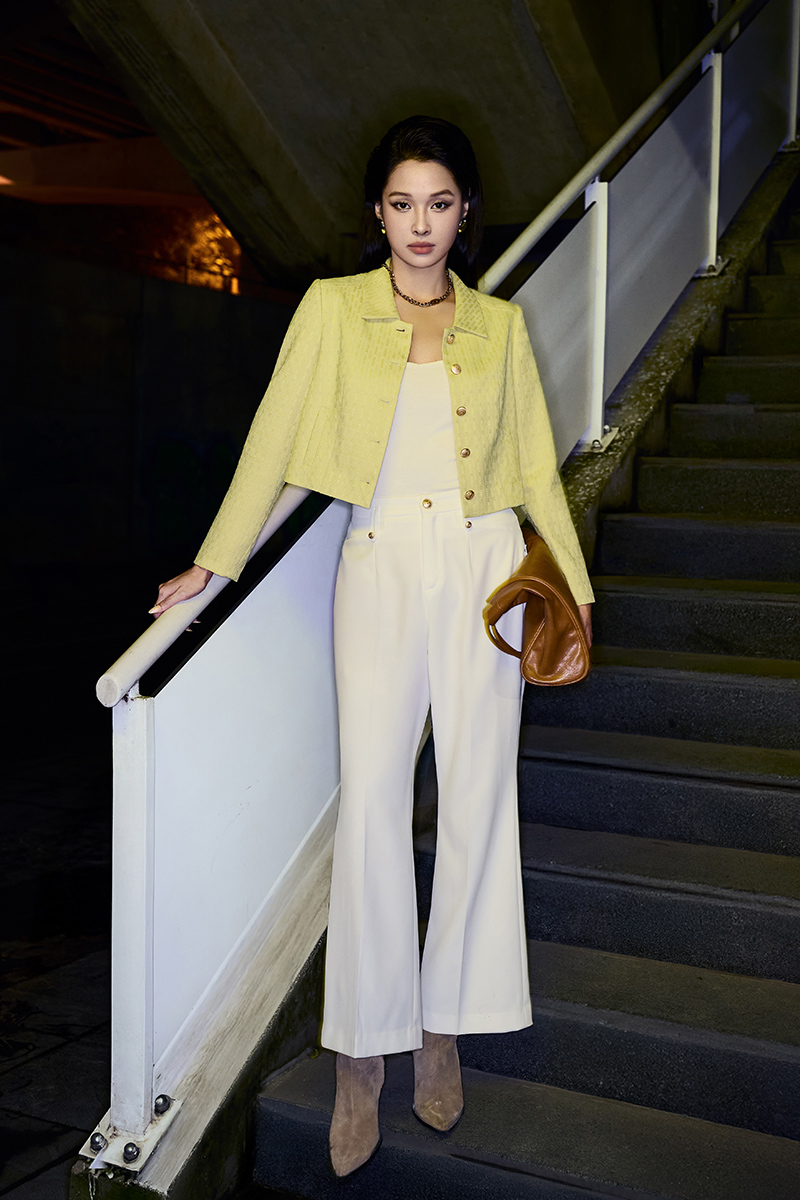 Áo kiểu croptop cơi dọc diễu vai