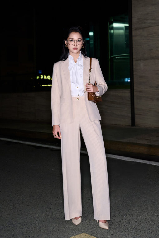 Quần suông kẻ cạp can xéo