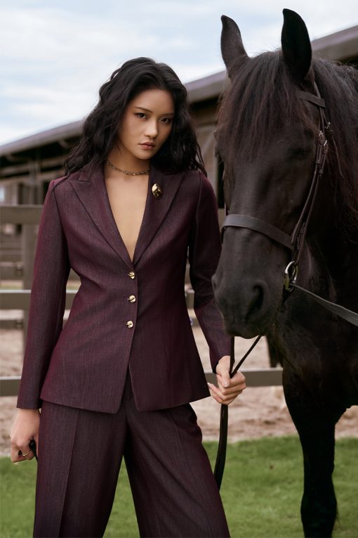 Áo vest ôm cổ 2 ve đính cúc trang trí