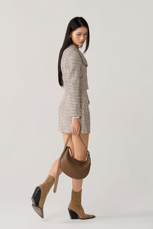 Áo khoác text kẻ croptop lá cổ to đính cúc