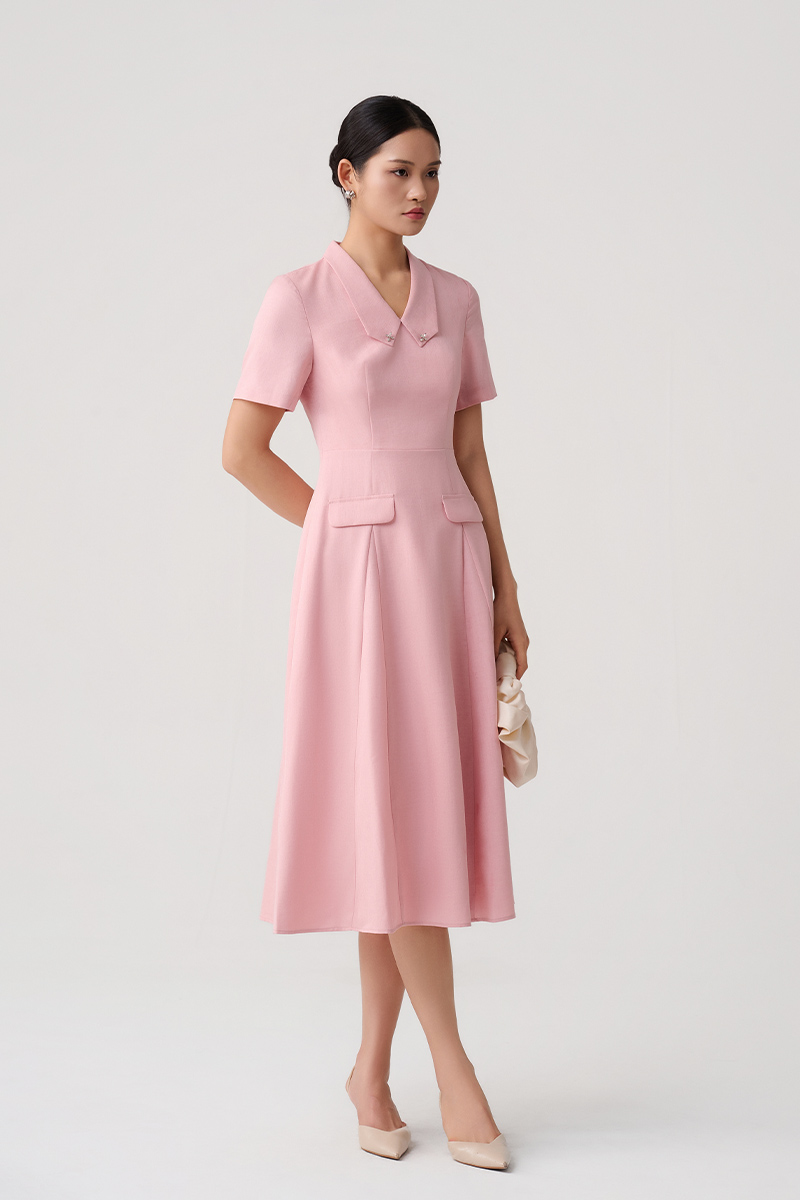 Đầm xoè lá cổ bẻ hình thoi nắp túi giả