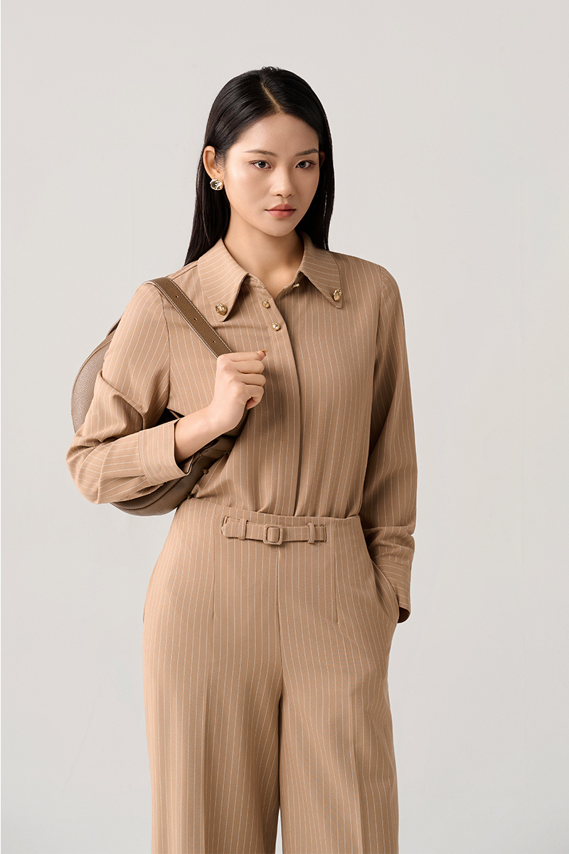 Sơ mi DT lá cổ đầu tròn đính cúc trang trí