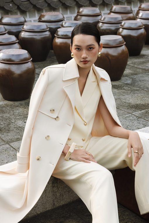 Áo khoác dáng dài bong ngực đính cúc