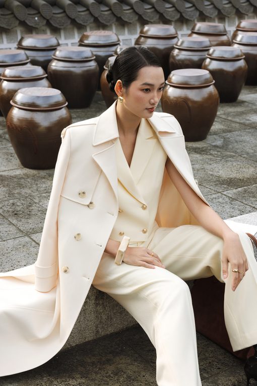 Áo khoác dáng dài bong ngực đính cúc