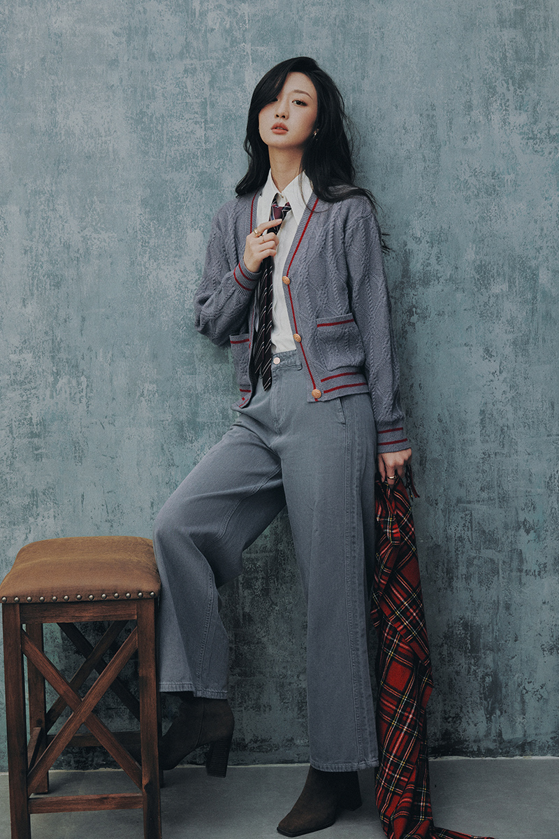 Quần jean suông can sườn túi dọc