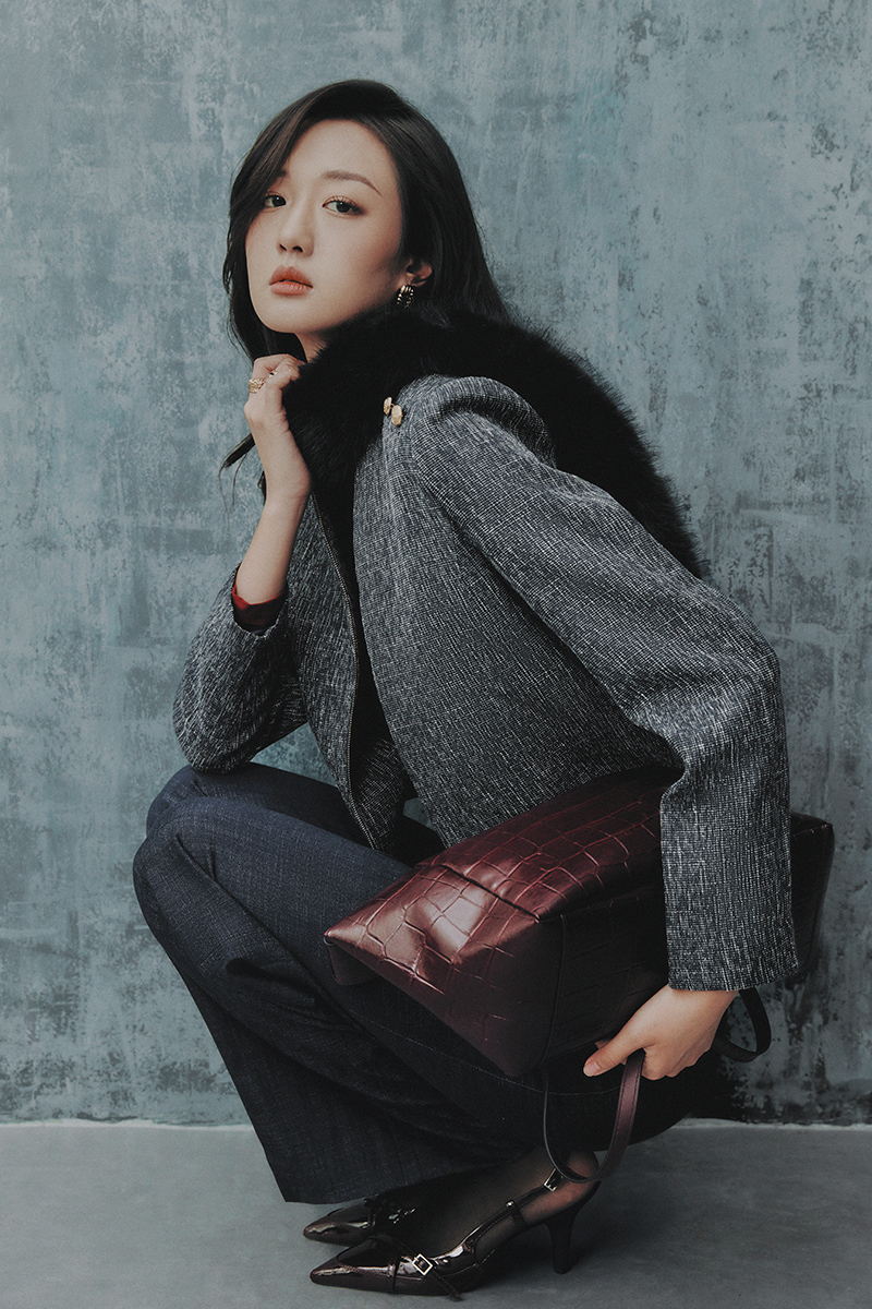 Áo khoác tweed cài khoá đính cúc TT