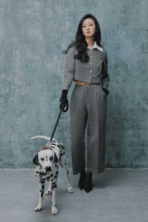 Quần suông tweed can gấu đính cúc