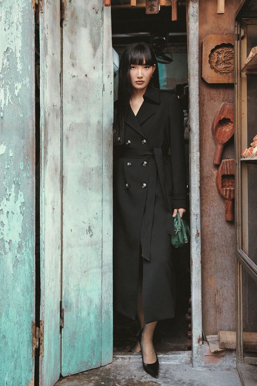 Áo khoác dáng dài bong ngực đính cúc