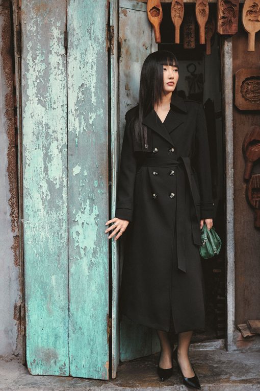 Áo khoác dáng dài bong ngực đính cúc