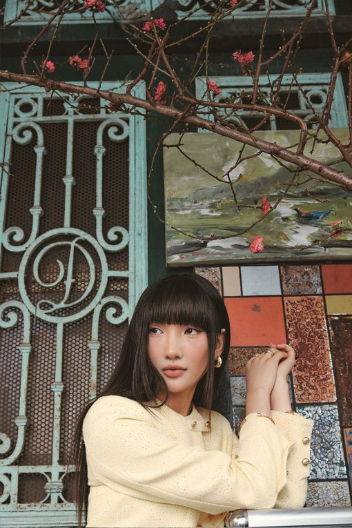 Áo khoác tweed croptop nẹp can cá đính cúc