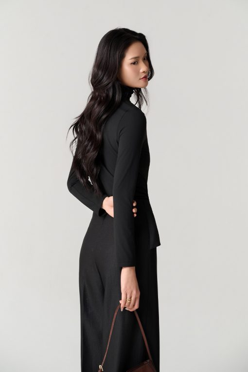 Quần suông tà bong đính cúc