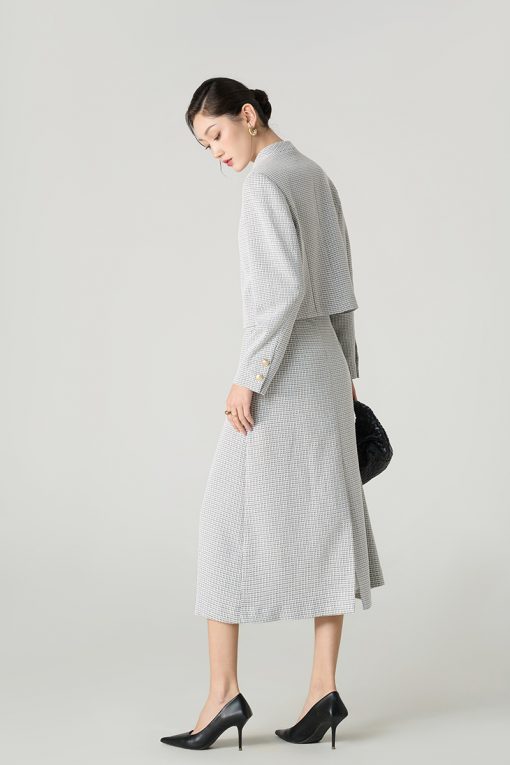 Áo khoác tweed croptop cổ vuông