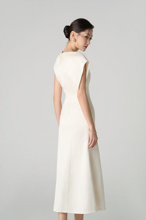 Đầm xoè tùng đuôi cá vạt vai bồng lệch