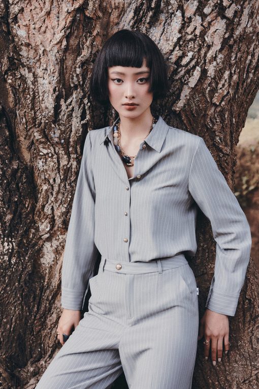 Sơ mi DT kẻ suông kèm cà vạt