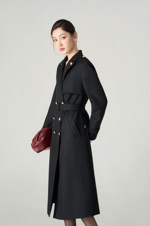 Áo măng tô cổ cách điệu đính cúc